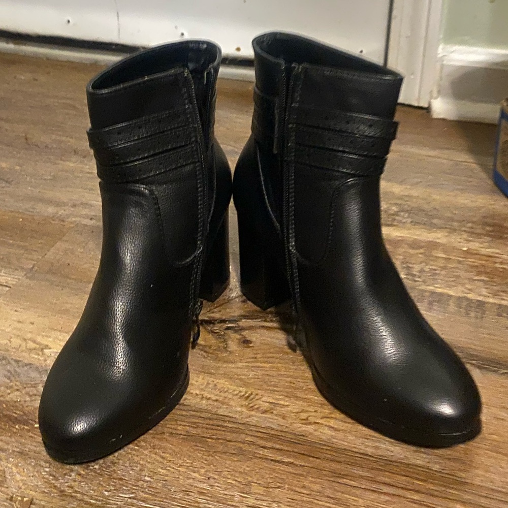 Summer Rio Black Ankle Booties